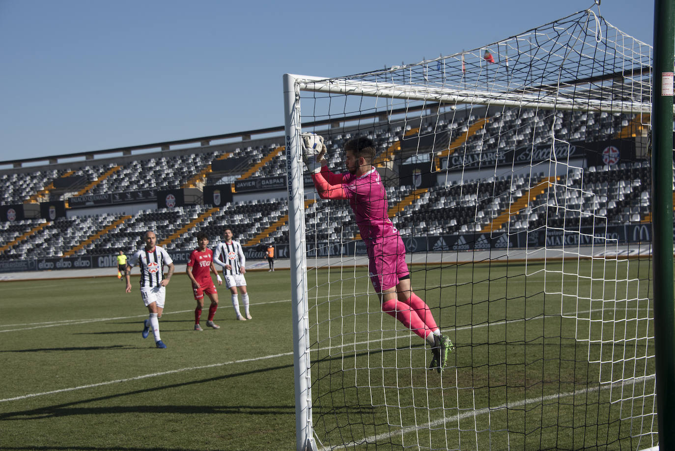 Fotos: Victoria del CD Badajoz ante el Socuéllamos