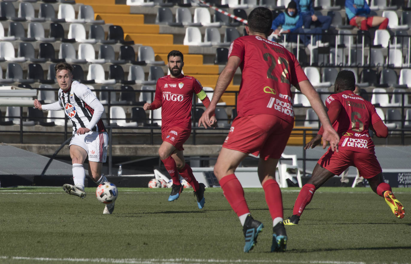 Fotos: Victoria del CD Badajoz ante el Socuéllamos