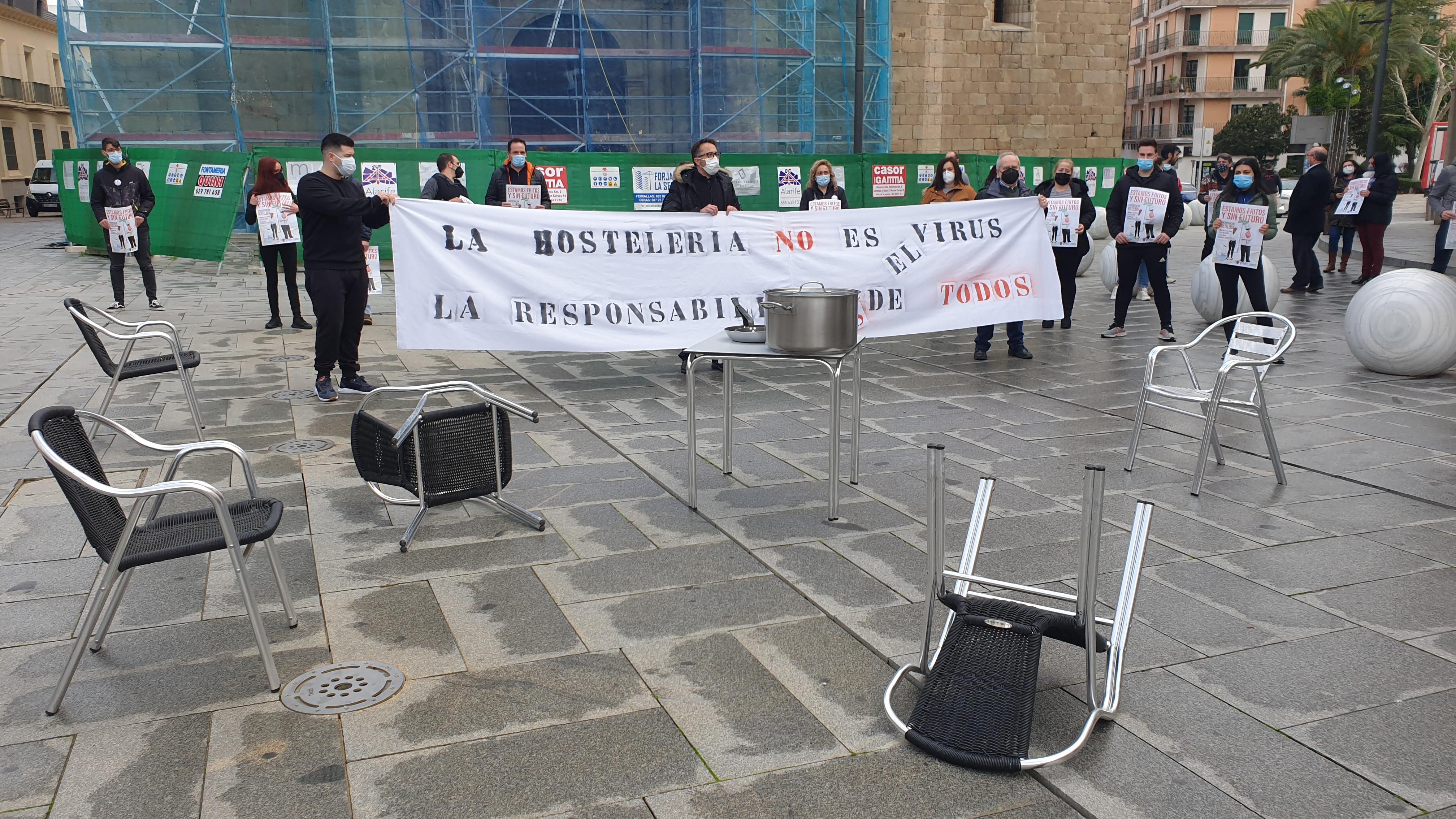 Fotos: Los hosteleros extremeños vuelven a protestar por su situación &quot;deseperada&quot;