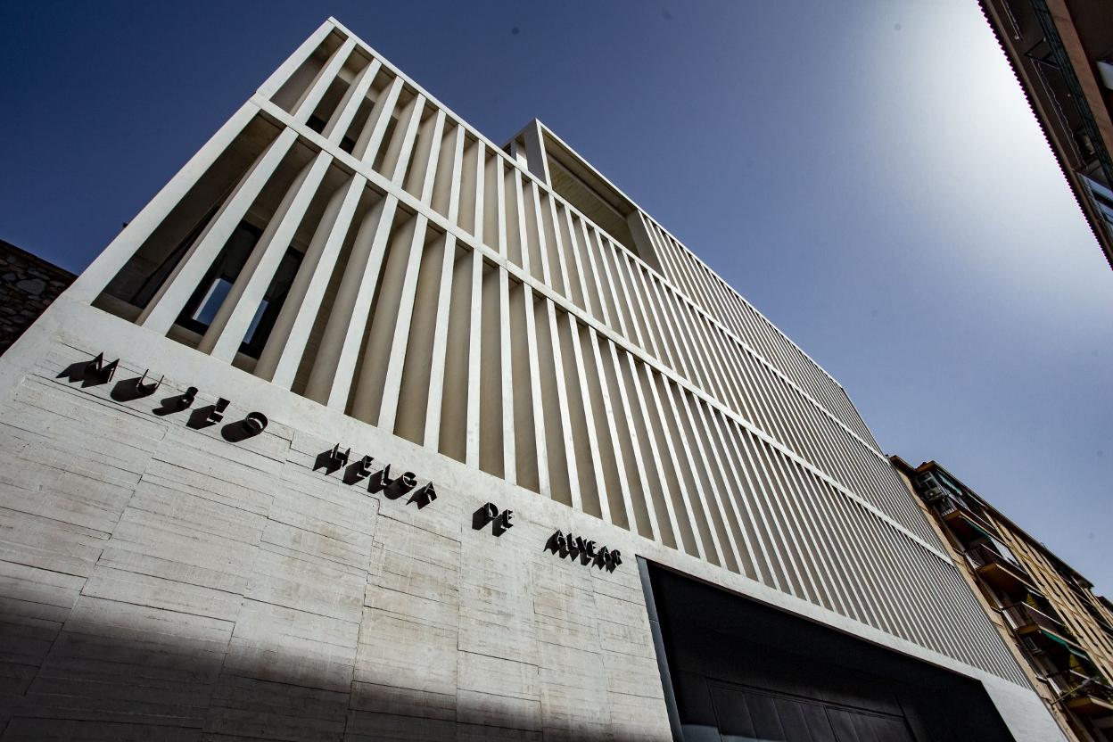 Fachada del nuevo Museo Helga de Alvear. 