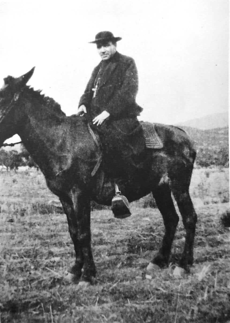 Fotos: Libros de Santiago Segura con su versión del golpe de Estado de hace 40 años.