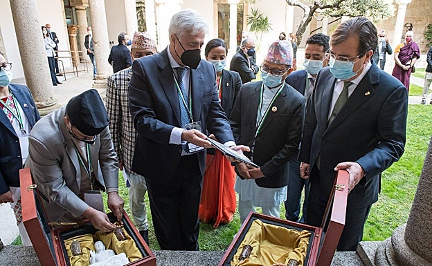 El presidente de la Asamblea de Nepal: «Cáceres se conocerá en todo el planeta»