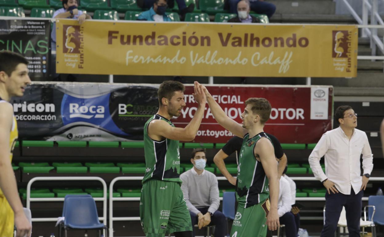 Tanto Sanz (izq) como Cárdenas presentan dolencias. 