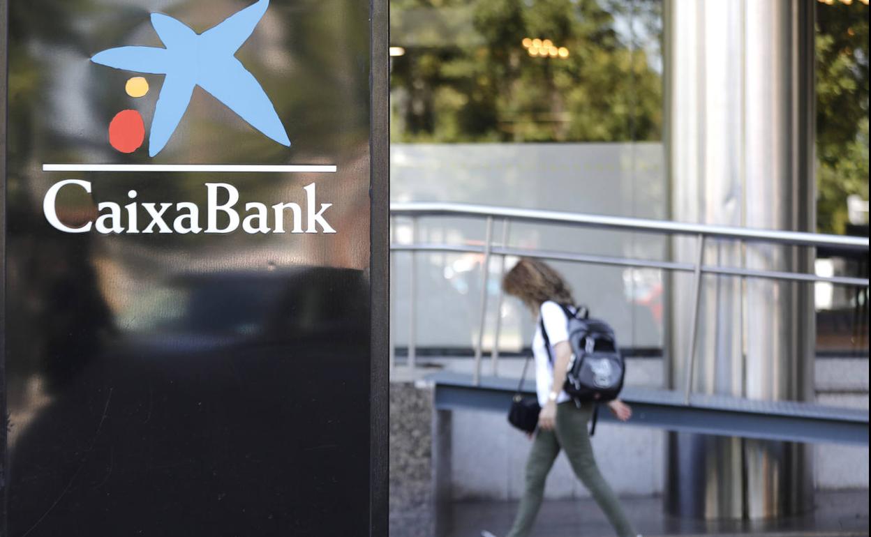 CaixaBank, que acaba de absorber Bankia, ha planteado hoy las condiciones del ERE a los sindicatos. 