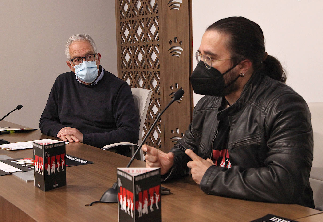 Fotos: Una tortilla por la visibilidad y un día por el jazz