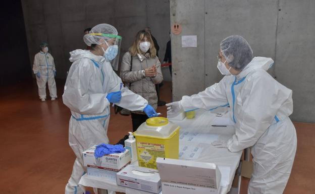 Municipios extremeños con nuevos casos de covid este martes