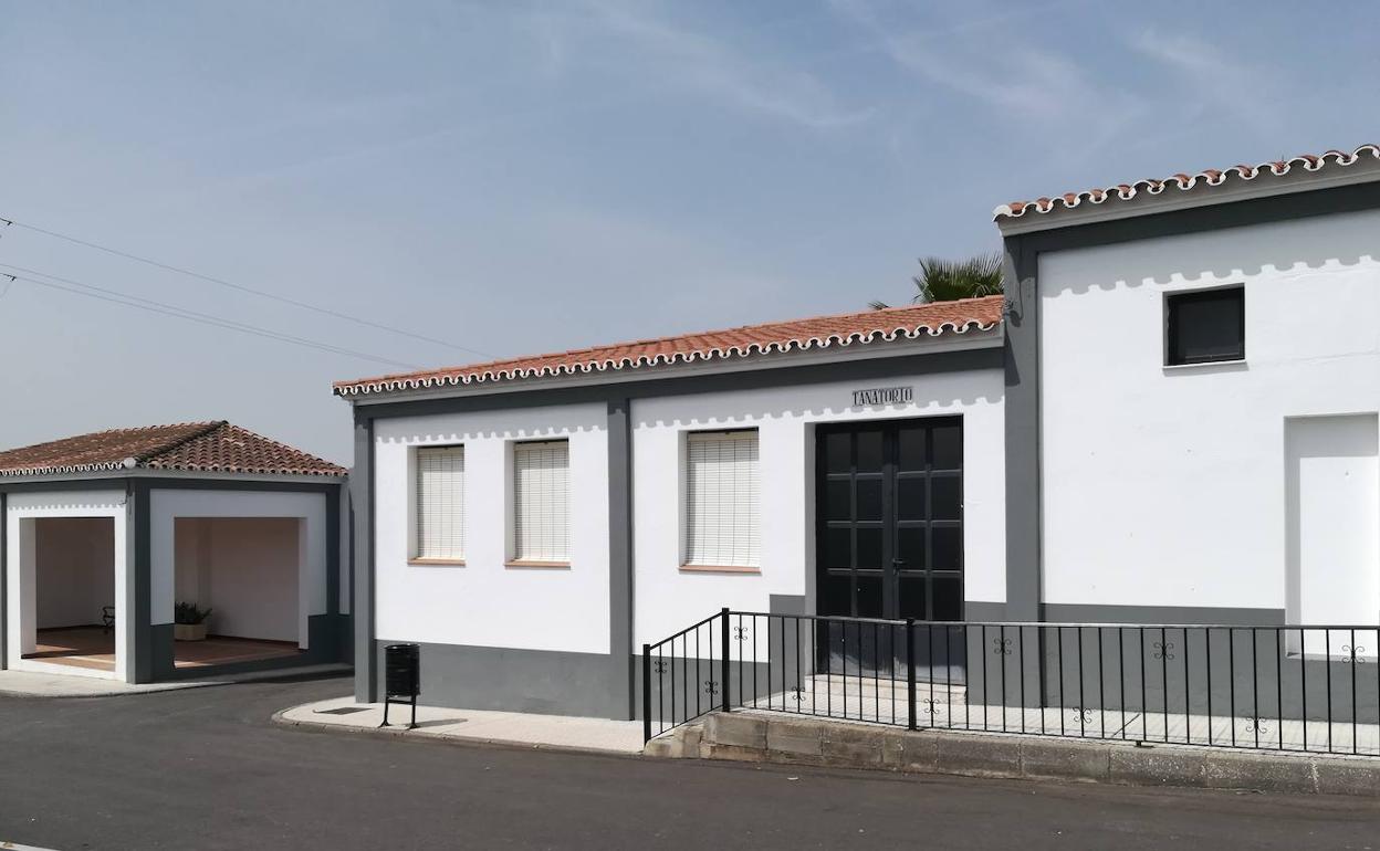 El tanatorio municipal se encuentra en el ayuntamiento de Olivenza. 