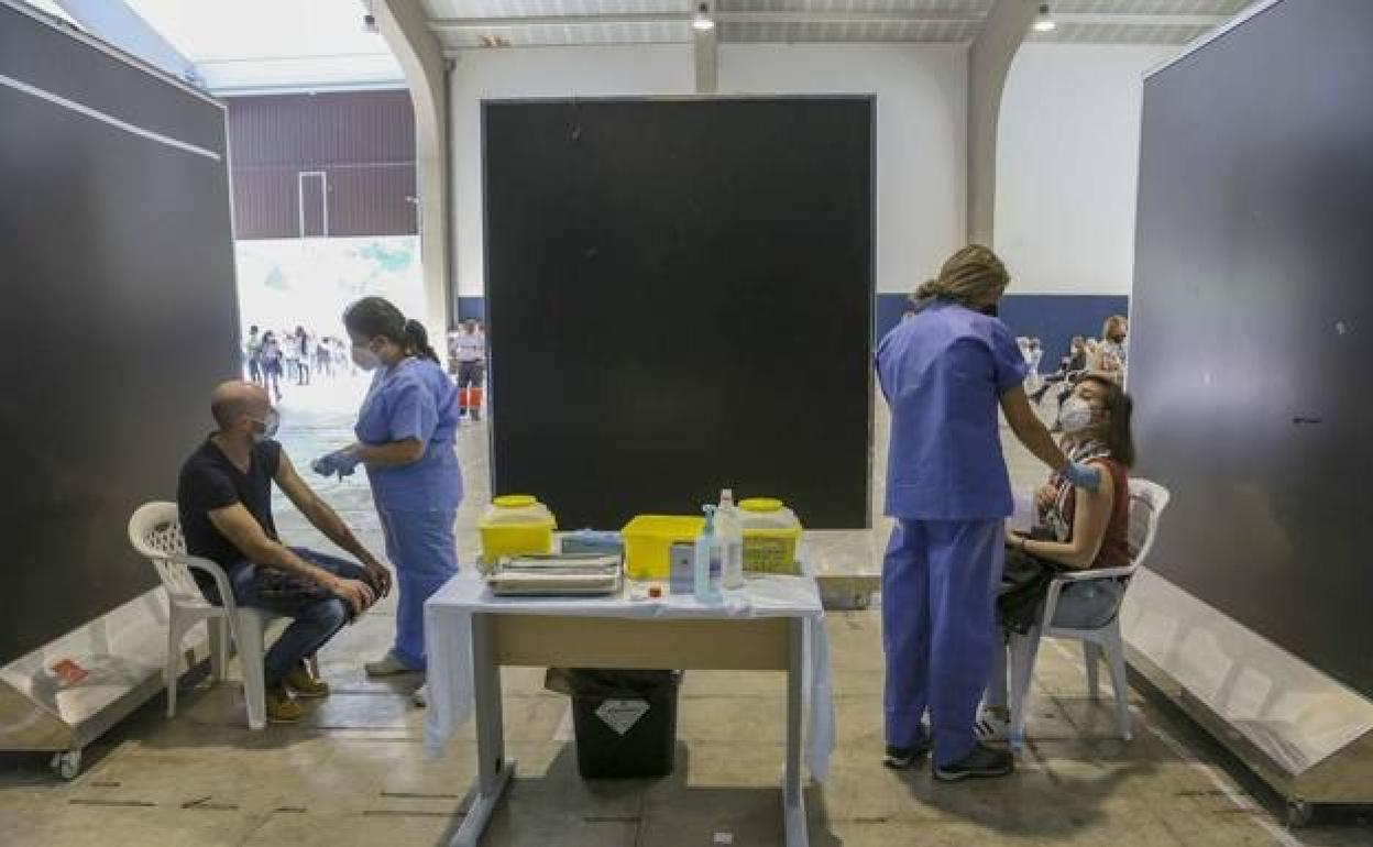 Jornada de vacunación en Ifeme (Mérida). 