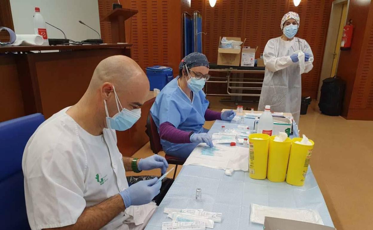 Vacunas covid: Extremadura solo recibirá 46.000 nuevas dosis esta semana