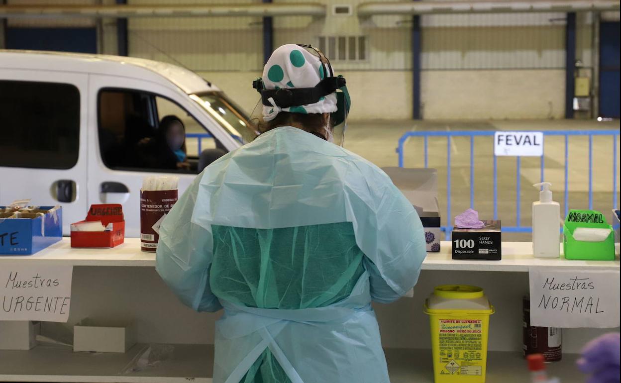 Covid en Extremadura: Baja ligeramente la incidencia acumulada hasta los 82 casos a los 14 días