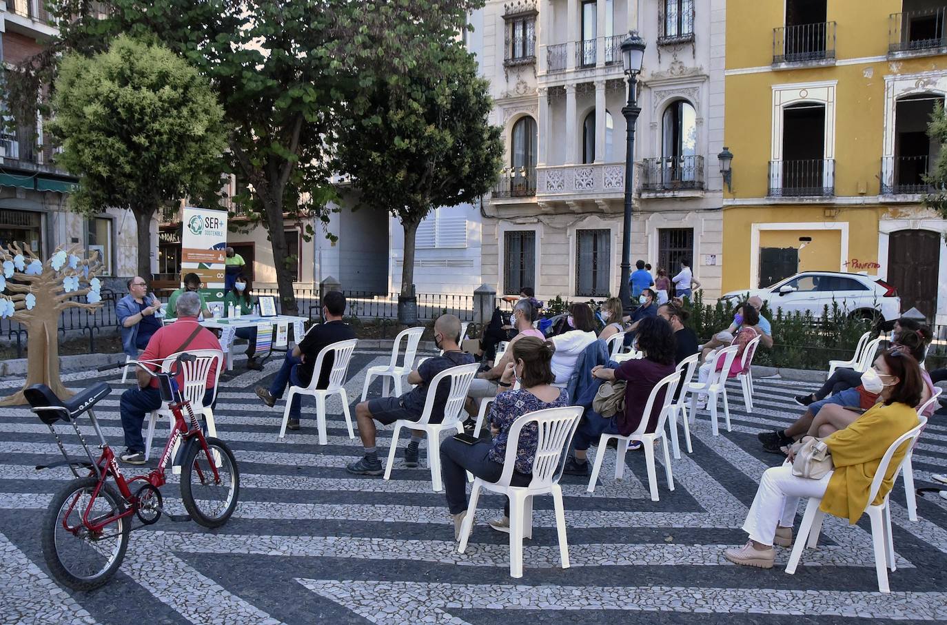 Charla sobre huertos urbanos en San Andrés.