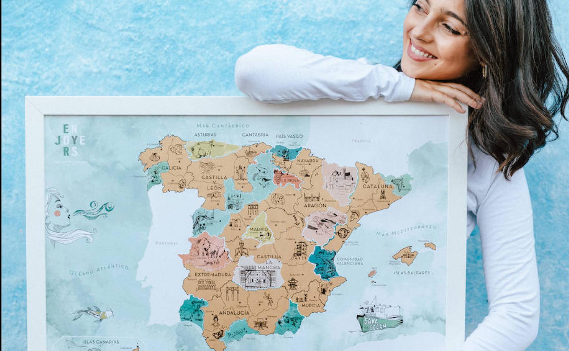 Un mapa rascable de 'La esencia de España' para viajar por casa