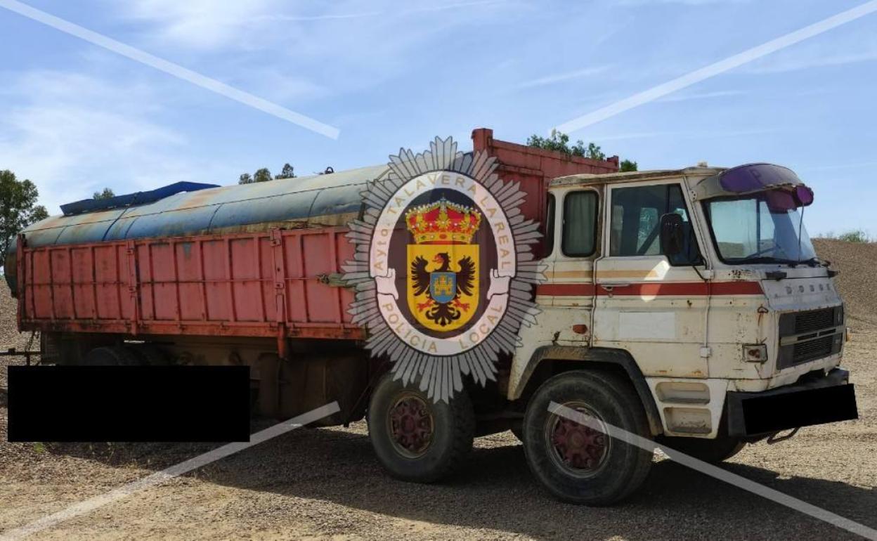 Sucesos en Extremadura: Puestos a disposición judicial dos hombres en Talavera la Real por delito de falsificación de matrículas