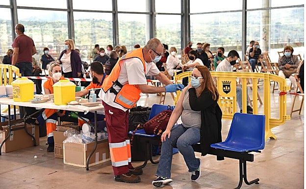 El SES tiene que vacunar a 176.000 personas más para llegar a la inmunidad de rebaño