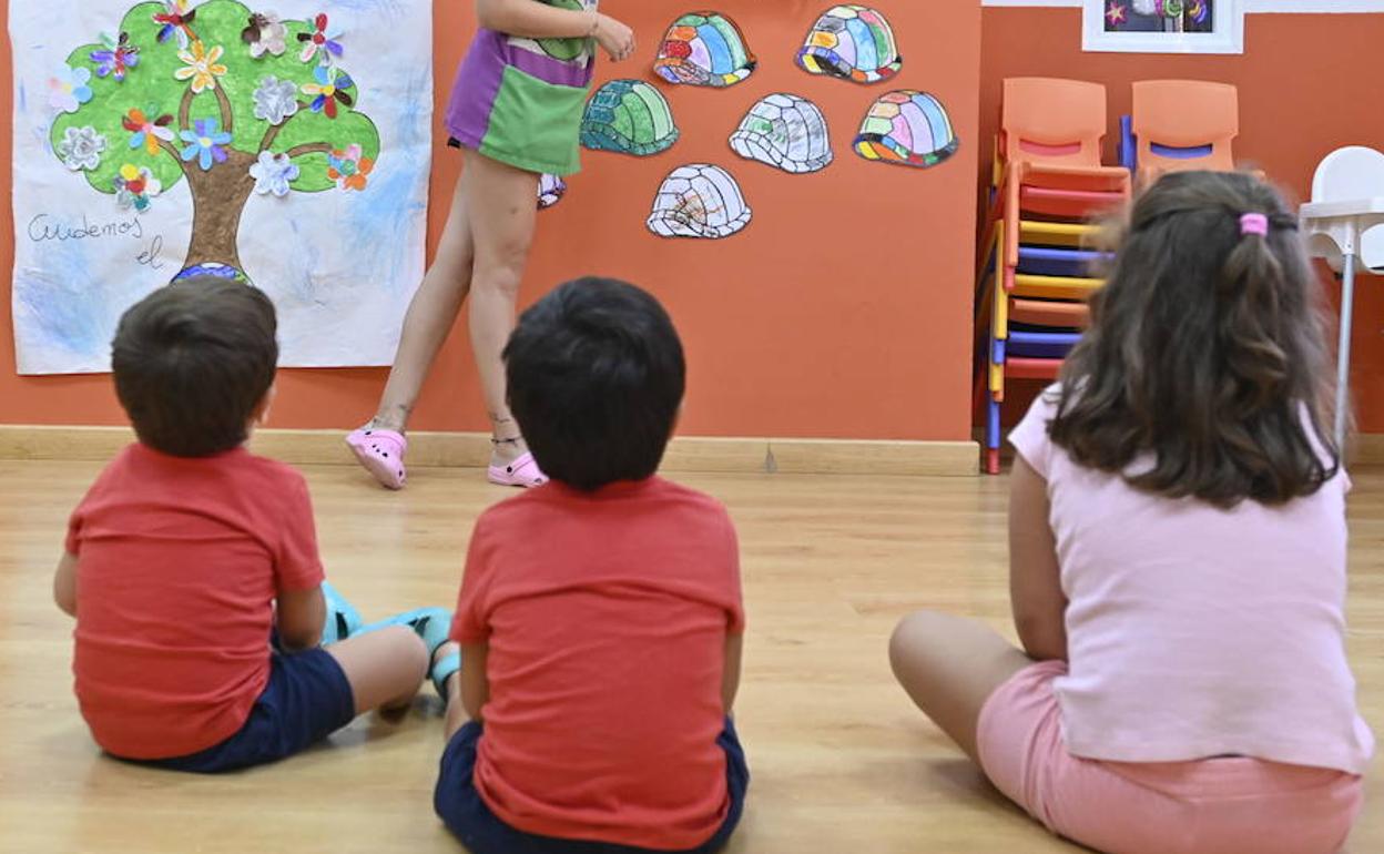 La Asociación de Guarderías pide una reunión con Vara para pedirle la paralización de las aulas de 1 y 2 años