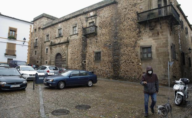 Cáceres da el visto bueno al proyecto del hotel de lujo del Palacio de Godoy