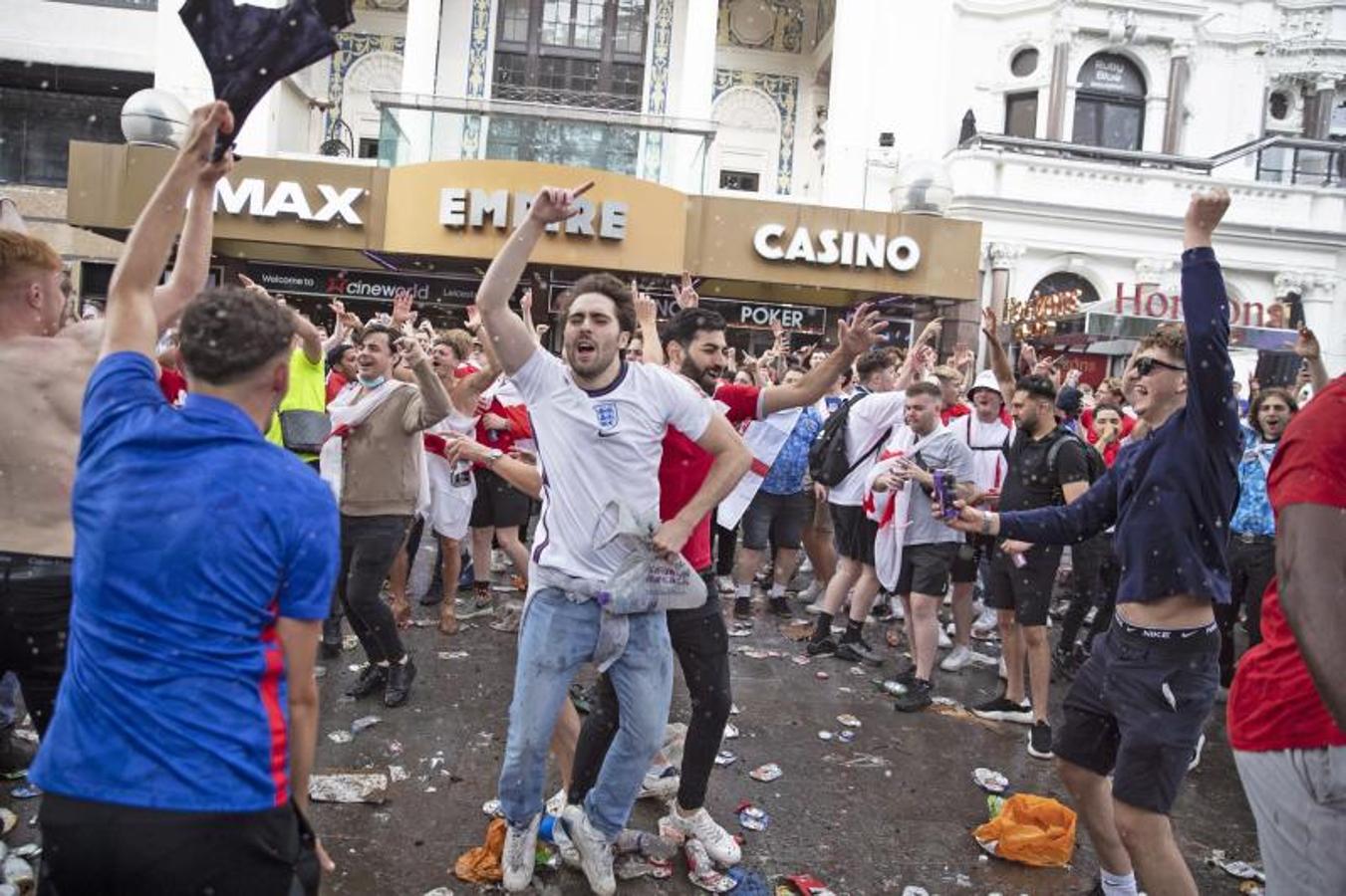 Fotos: Las imágenes de los incidentes en Wembley antes de la final