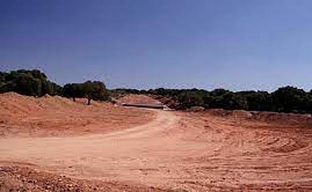 Apertura de pista para una mina en Retortillo (Salamanca) 