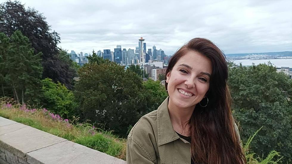 La joven cacereña Paula Moreno en una foto realizada en Seattle, la ciudad estadounidense en la que ha vivido hasta su cambio a Canadá.