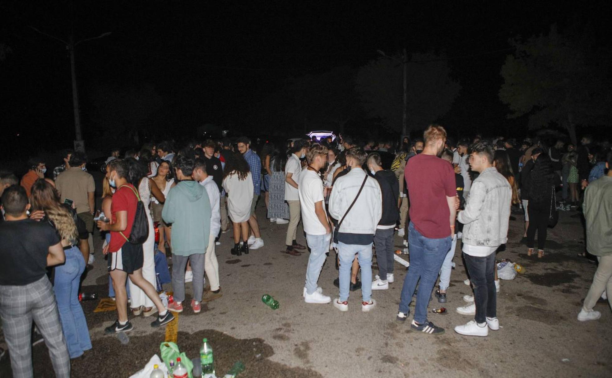 El Ferial, donde muchos jóvenes se reúnen para hacer botellón. 