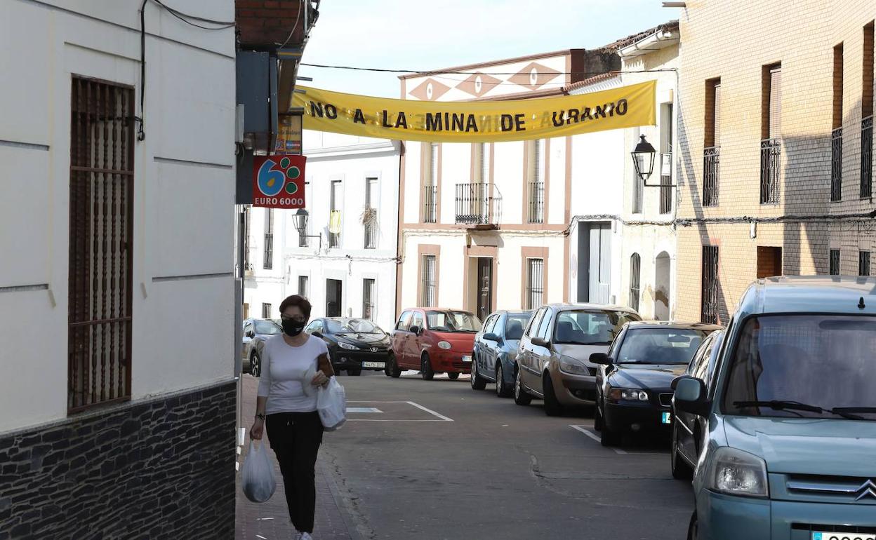 Viviendas en Zahínos, una de las 122 localidades pacenses de menos de 3.000 habitantes. 