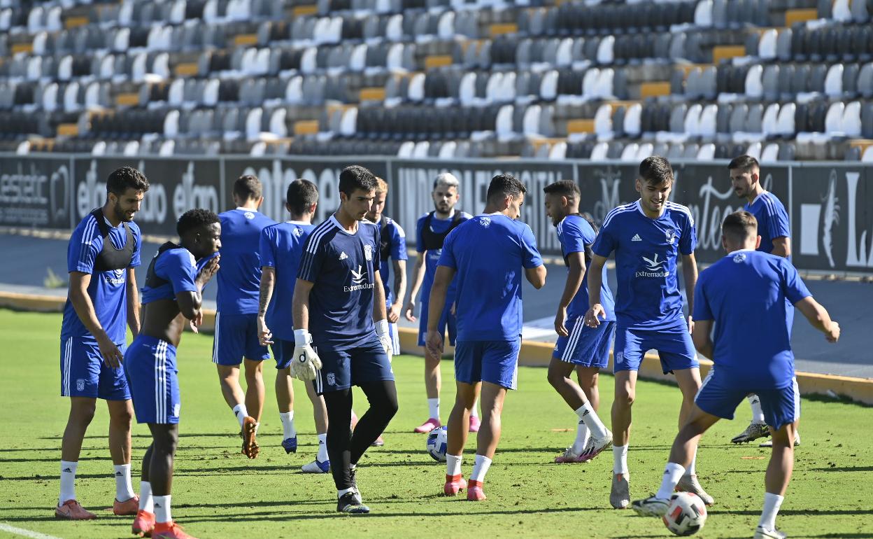 Entrenamiento del Badajoz en el Nuevo Vivero. 