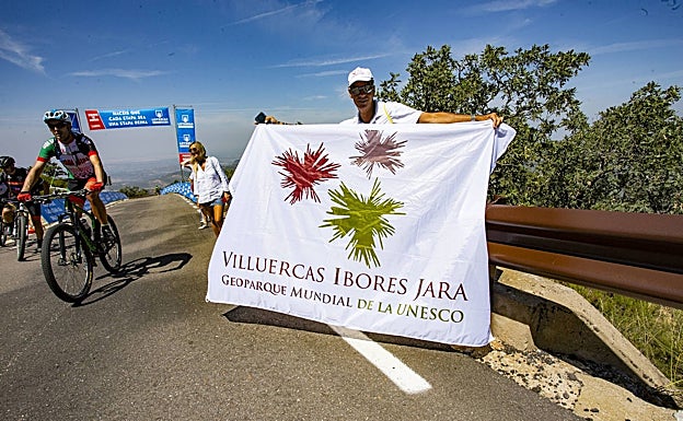 La etapa de la Vuelta Ciclista a España del pasado 14 de agosto terminó en el risco de La Villuerca, uno de los 45 geositios (lugares de especial interés) del Geoparque extremeño. 