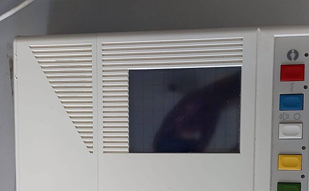  Centralita. Los aparatos están obsoletos, lo que obliga a cambiarlos. HOY