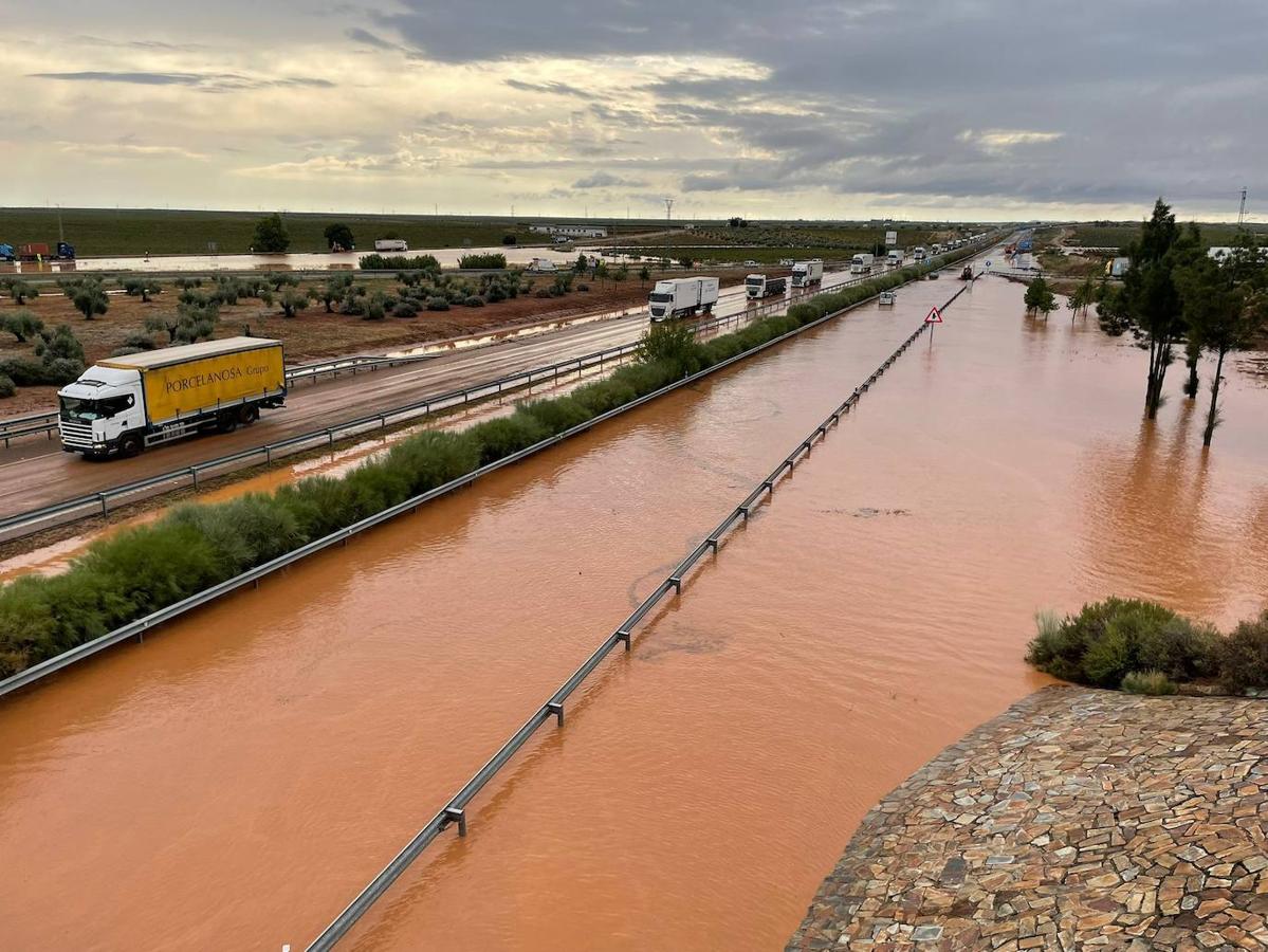 Fotos: Imagénes que deja el temporal a su paso por la provincia de Badajoz