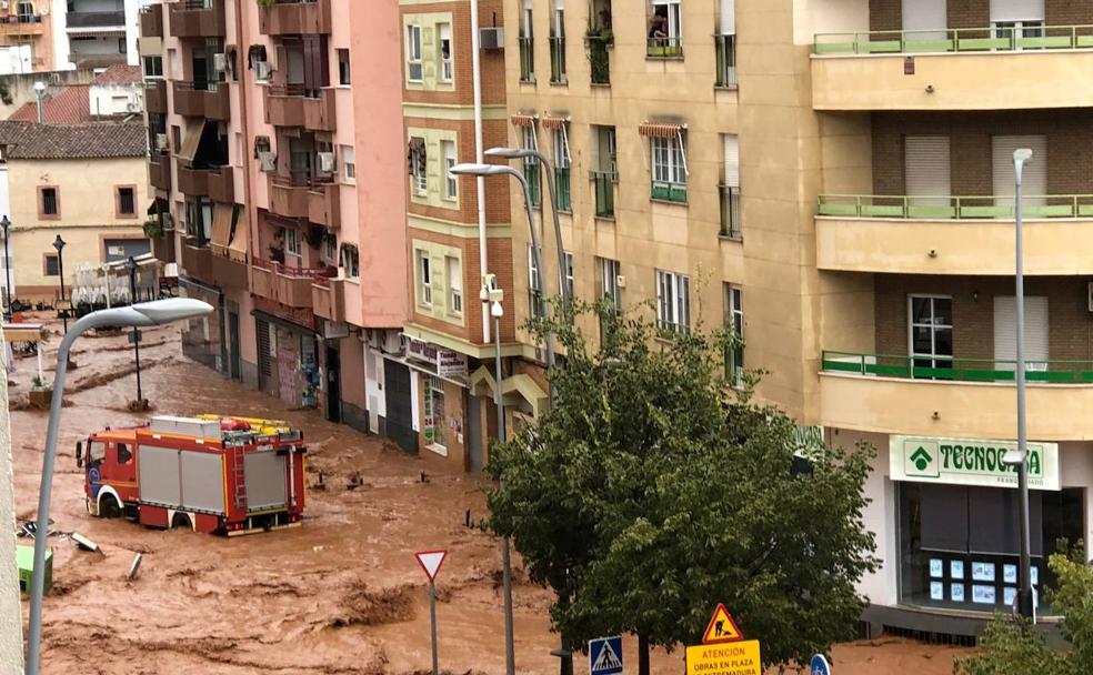 Aemet: El temporal provoca inundaciones y cortes de carreteras en Extremadura, y deja sin luz a varios municipios