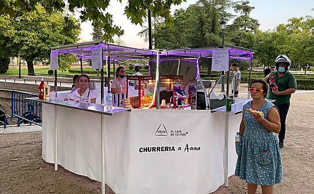 Imagen principal - Los churros vienen en motocarro