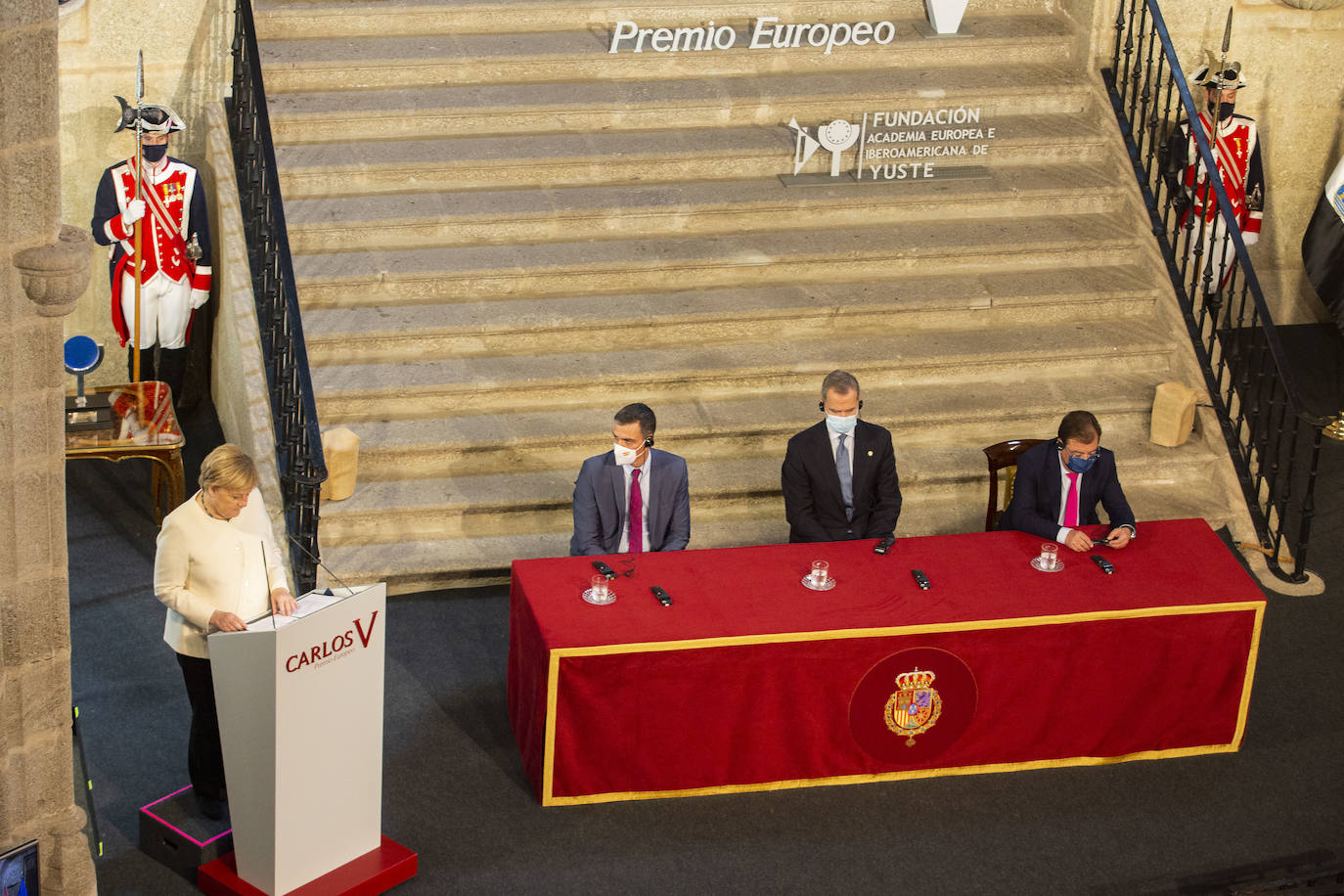 Fotos: Angela Merkel recibe el premio Carlos V