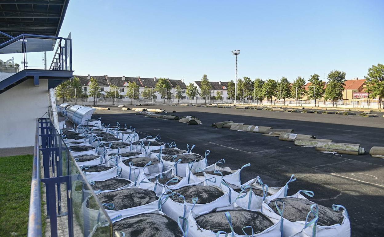 La obra del Viejo Vivero, parada tras encontrar problemas en el suelo del campo. 