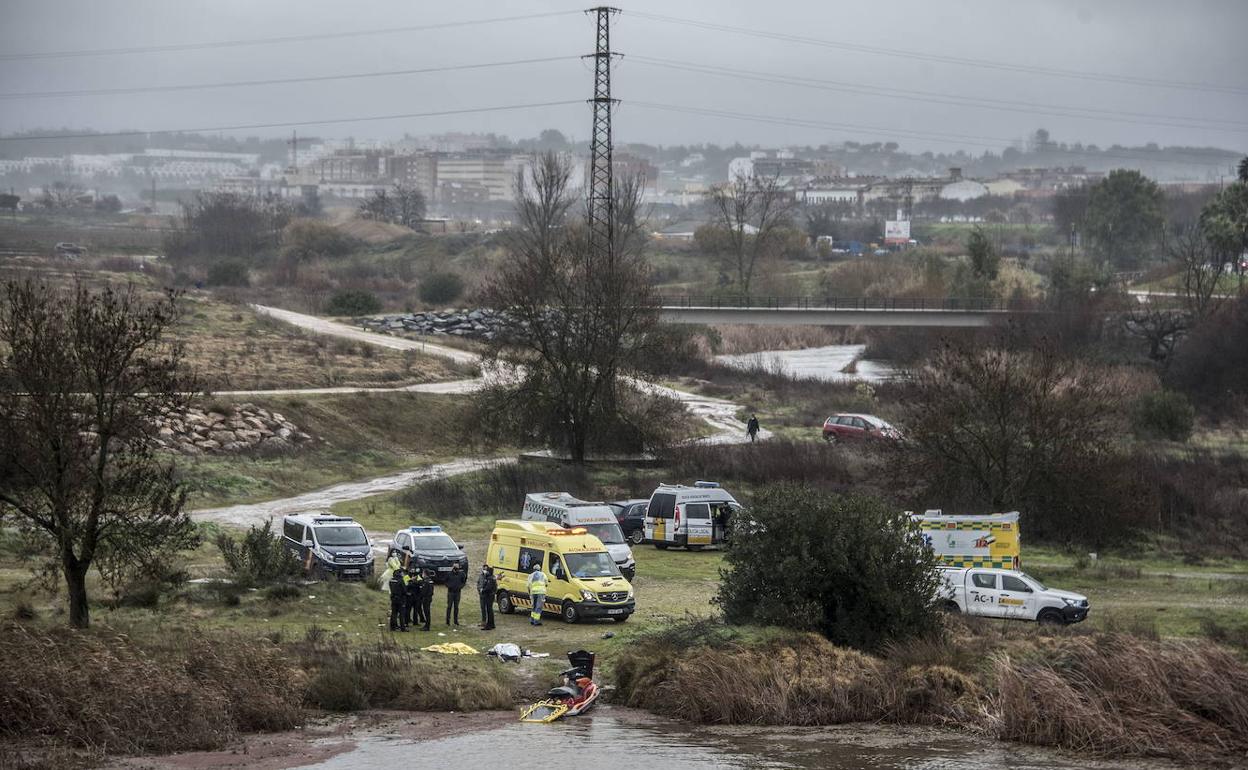 El dispositivo de rescate de los cuerpos en El Pico el pasado mes de enero. 