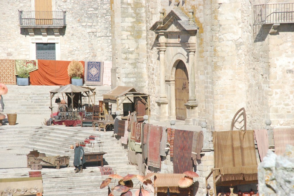 Fotos: &#039;La casa del dragón&#039; cierra la plaza Mayor de Trujillo
