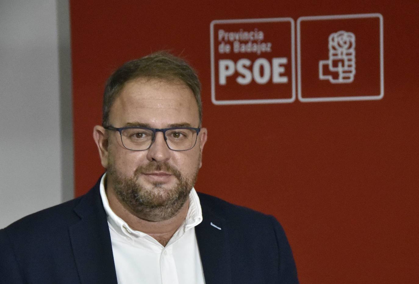 Fotos: Rostros de la Ejecutiva del PSOE extremeño