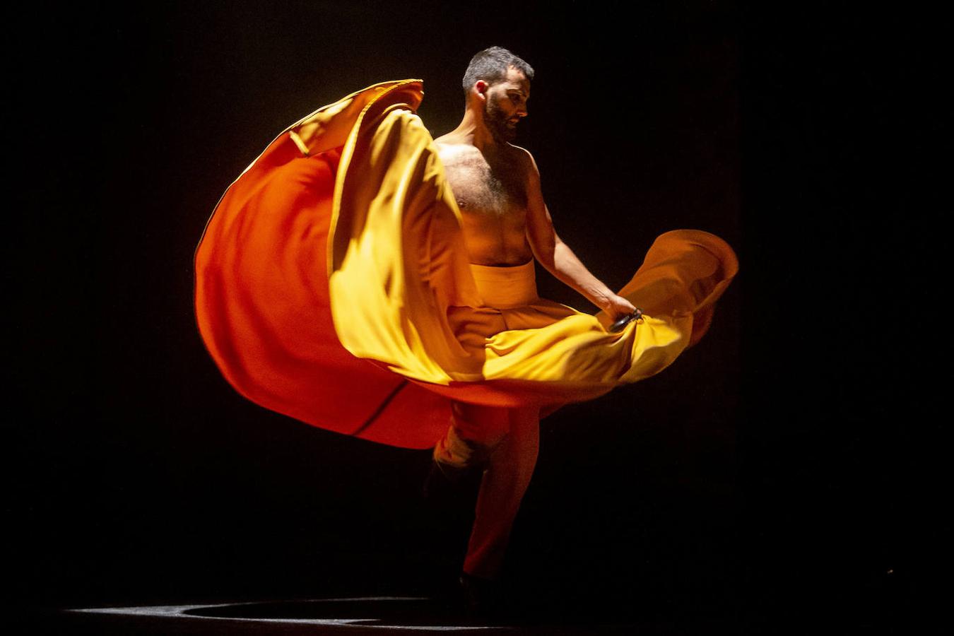 Estreno en el Gran Teatro del espectáculo de Jesús Custodio dedicado a Wolf Vostell.