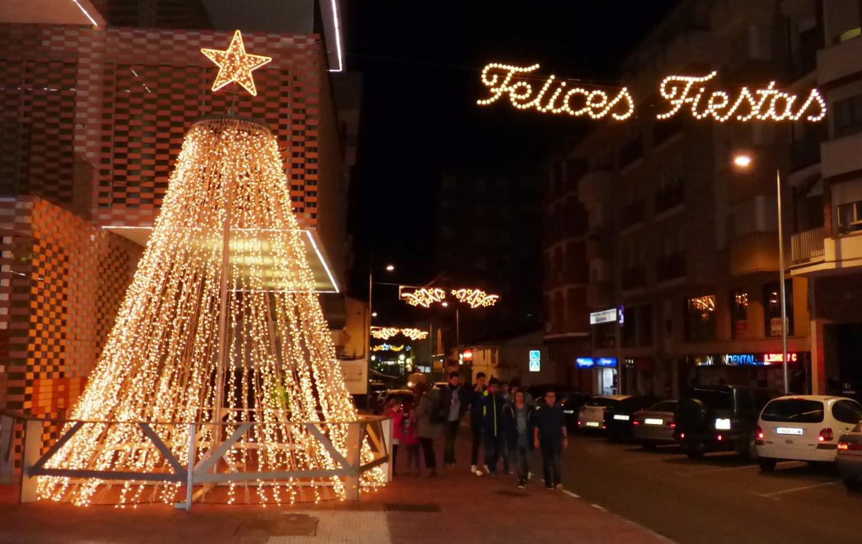 Convocado un nuevo concurso para alquilar las luces de Navidad de