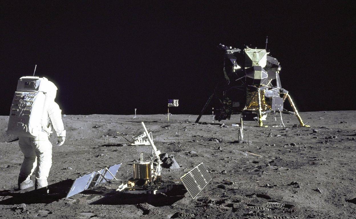 Imagen de archivo de la actividad del Apollo 11 en la Luna 