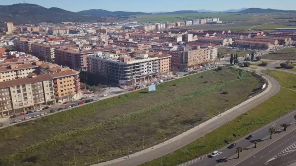 Vista aérea de la zona comercial de Nuevo Cáceres, en una imagen extraída de la campaña promocional. 