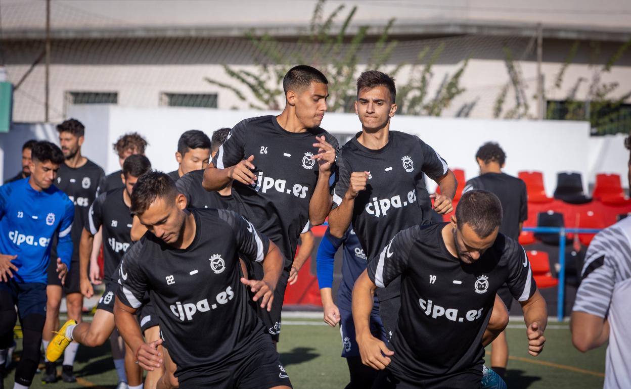 Uno de los últimos entrenamientos del Montijo. 