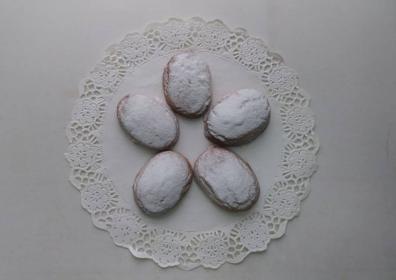 Imagen secundaria 1 - Suspiros de almednra, nevaditos y mazapán de las Clarisas de Badajoz.