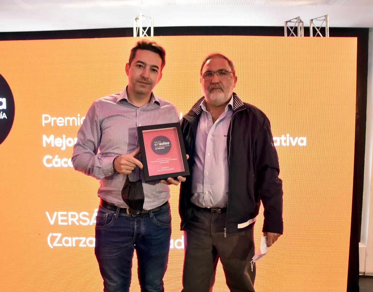 Versátil fue premiado en la gala En Salsa del diario HOY. 