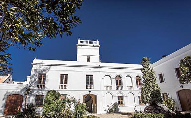 En Tarragona se encuentra la Fundación Más Miró, dedicada a este artista. 