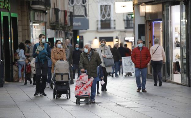 Cae ligeramente la incidencia en Extremadura pese al récord de casos en un día