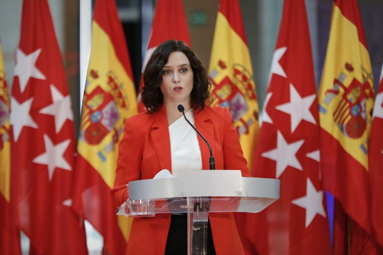 Isabel Díaz Ayuso durante una rueda de prensa. 