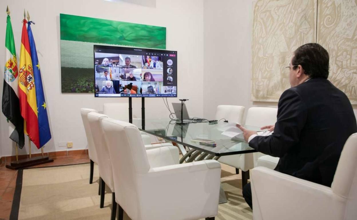 La reunión del Consejo de Gobierno, como esta de la semana pasada , ha sido por videoconferencia. 