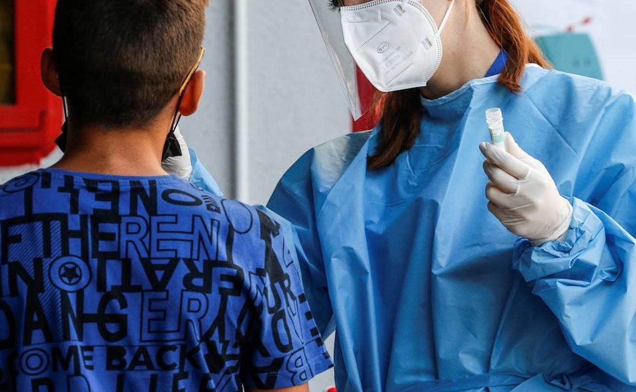 Coronavirus: Extremadura registra 2.684 contagios y la incidencia sigue bajando