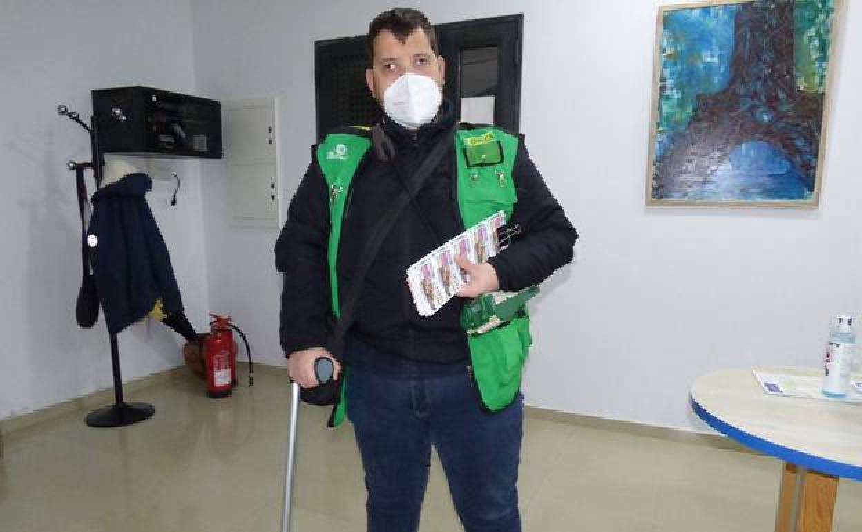 Manuel Sánchez. Vendedor de la ONCE en Castuera .