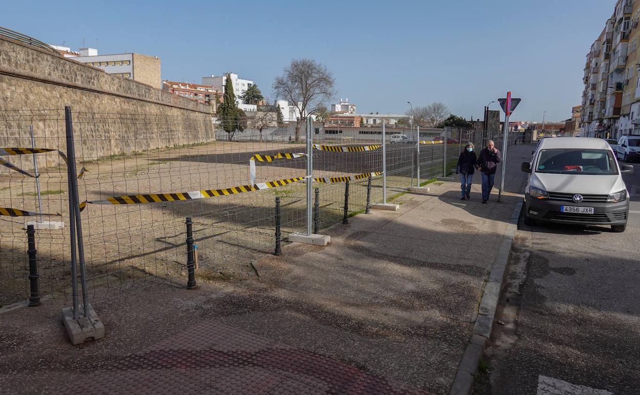 Las obras excavarán la muralla. 